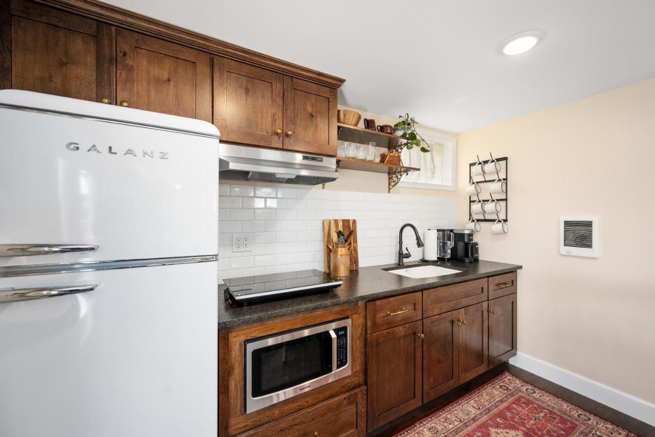 Country Cottage Basement Apartment 海登 外观 照片